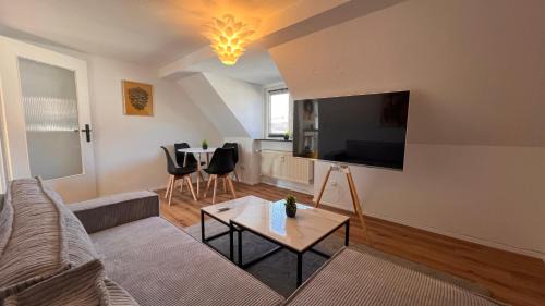 Aschaffenburg Apartamento | 3 Zimmer Apartment mit Parkplatz - Sleepomat