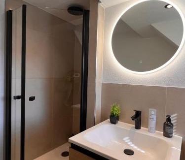 Aschaffenburg Apartamento | 3 Zimmer Apartment mit Parkplatz - Sleepomat