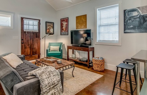 Urbandale Nations Cabaña | Modern-Hip 1940's Cottage 5 millas del centro !!