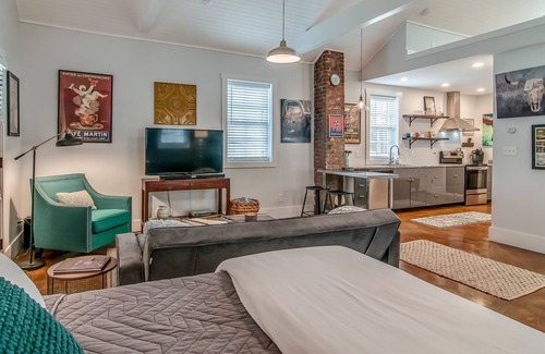 Urbandale Nations Cabaña | Modern-Hip 1940's Cottage 5 millas del centro !!