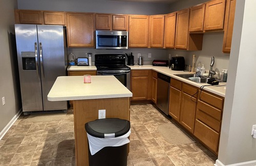 Winston - Salem Condominio | 30 Day Minimum Stay - 2 Bedroom 2 Bathroom Condo