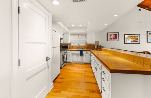 Oxnard Shores Casa | 30+ Night Stay! Great Location, Walk2Sand, Patio View