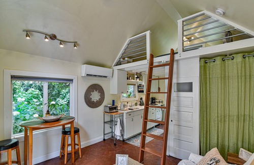 Historic Montford Cabaña | 30+ Night Stays at A Relaxing Oasis on the edge of Downtown Asheville
