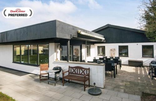 Egsmark Strand Casa | 30 person holiday home in Ebeltoft-By Traum