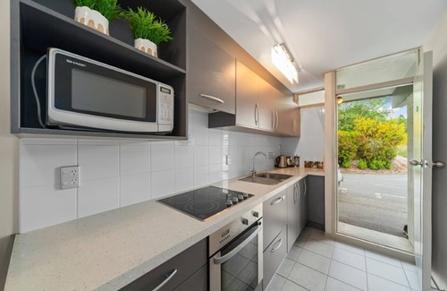 Two Mile Bay Casa | 300 Lake Terrace at the Lake