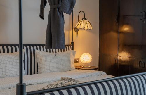 Khattalwada Apartamento | 3000Sqft Ultra Luxury Apartment with Private Cinema In Delhi Poshest Locality Greater Kailash 2