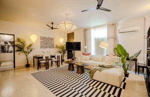 Khattalwada Apartamento | 3000Sqft Ultra Luxury Apartment with Private Cinema In Delhi Poshest Locality Greater Kailash 2