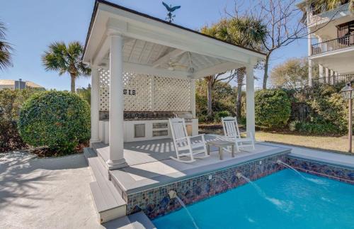 Isle of Palms Casa | 3001 Palm Boulevard by AvantStay Across From Beach Ocean Views