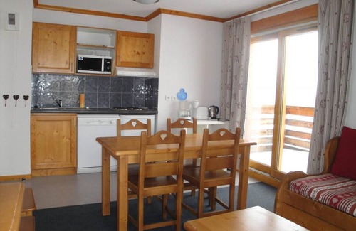 Vaujany Apartamento | 100m del centro estación, sauna, hammam, balcón, parking, tv, 50m², Vaujany