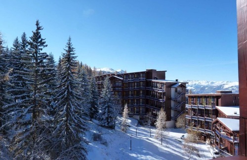 Arc-1800 Apartamento | 150m del centro estación, 4.o piso, vista valle, tv, local para esquís, 65m², Les Arcs