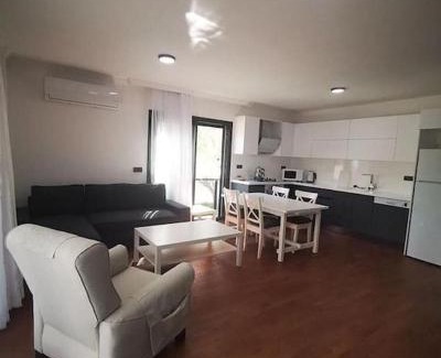Turgutreis Apartamento | 300m to Beach 2 Bedroom Garden Floor Flat with Pool B1 - Yeni Dünya Bodrum