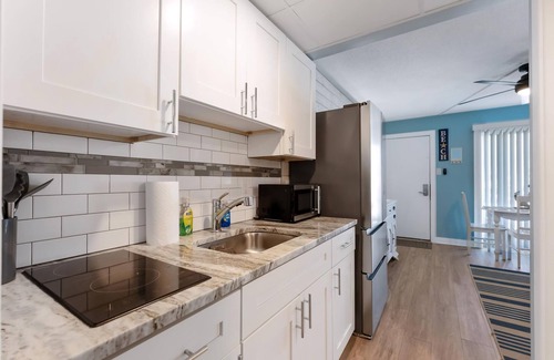 North Wildwood Condominio | 301 Ocean Ave, Unit 203 - The Harbor Light