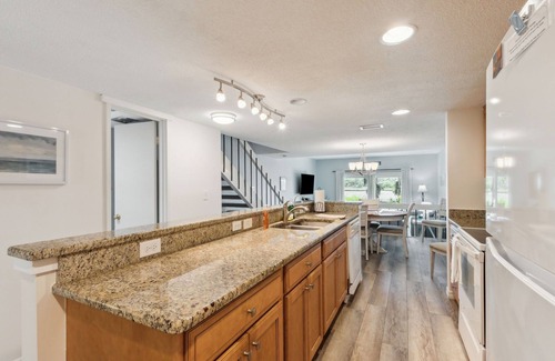 Fernandina Beach Villa | Hermoso condominio decorado en la Plantación Amelia Island!