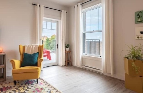 Wolfville Apartamento | 302 - Wolfville Suite with Stellar Views and Patio