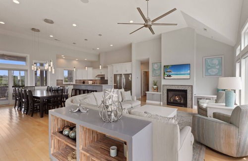Southern Shores Casa | 3025 Who's On First *Private Pool*Elevator*Theater