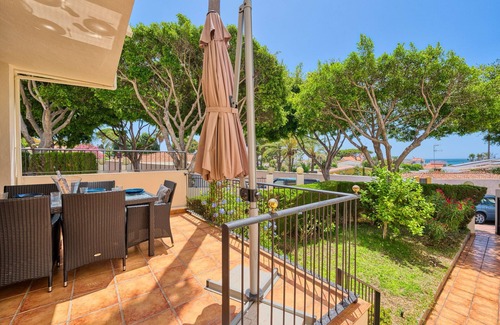 Marbella Chalet De Esquí | 3027 Exclusivo Retiro Familiar Cerca de la Playa de Marbella