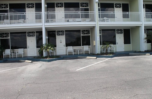 Ruskin Apartamento | # 303 Un resort de lujo en Little Harbour con delfines y pesca a solo unos pasos