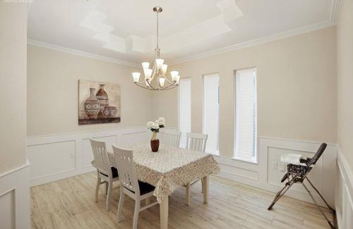 South Side Casa | 303 Perfect for larger companies