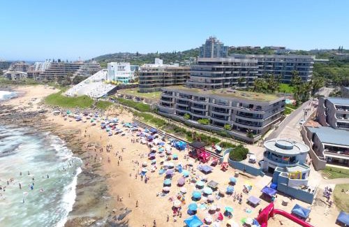 Ballito Apartamento | 305 Ballito Manor Gardens, Ballito - With Generator