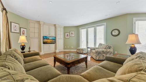 Wildwood Crest Casa | 309 E Jefferson Ave