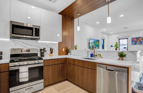 Downtown Newark Apartamento | 309 · NEW ⭐️ Vibrant Large Studio Dwntwn 18 Mins to NYC