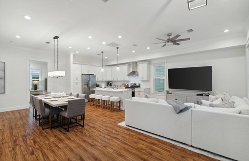 Treetop Casa | 30A Beach House - Sleeps 20, Pet Friendly, Beach, Pool, 4 Bikes Incl, Free Golf