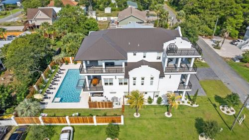 Gulfview Heights Casa | 30A Born 2 Beach by AvantStay Luxury Gulf Views w Private Pool