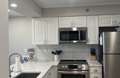 Rosemary Beach Condominio | 30A HIGH POINTE GULF FRONT 600’ PRIVATE BEACH RENOVATED 2 BED 2 BATH. PICKLEBALL