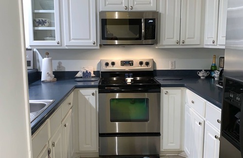 Panama City Beach Villa | Sunset Grace @ PCBeach elegance elegancia simple Oeste, muelle del parque / playa frente al mar!