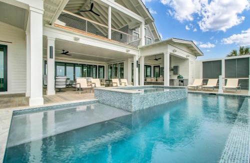 Isle of Palms Casa | 3108 Palm by AvantStay Oceanfront Private Pool Incredible Views