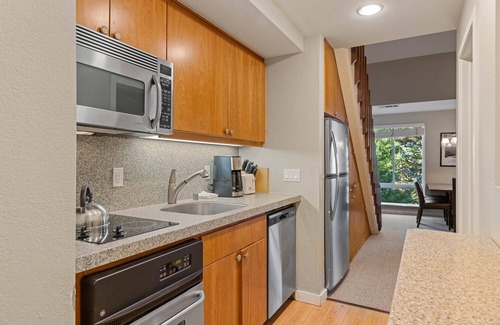 Olympic Valley Condominio | 313 | Premium Loft - Full Kitchen, A/C – Sleeps 6