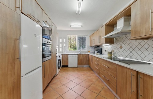Manilva Chalet De Esquí | 3133 Beachfront Townhouse