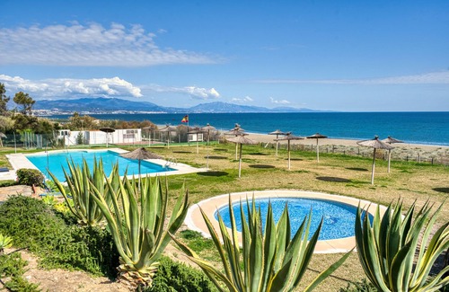 Manilva Chalet De Esquí | 3133 Beachfront Townhouse