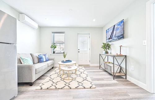 Wildwood Apartamento | 318 E Youngs Ave Unit 5 Salty Shore Oasis: Spectacular Retreat