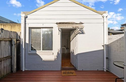 Beaconsfield Casa | 31Bea ABNB-Style Studio, 9 mins walk to Train, Easy access to CBD