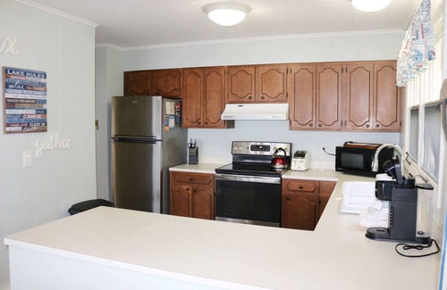 Ashville Casa | 3256 Chautauqua Avenue-Chautauqua Lakefront Alquiler en Cheney Point!