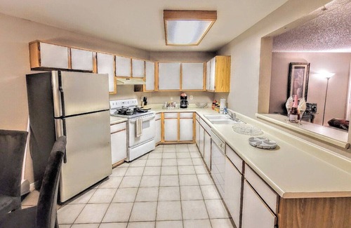Chinatown Casa | #33 Condo: Mins to Strip/ChiTown/Dntwn/Con Center