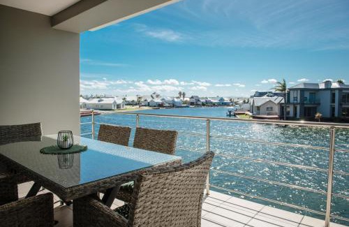 Marina Martinique Apartamento | 33 Kingston Place, Marina Martinique