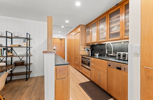 Olympic Valley Condominio | 333 | Premium Loft for 4 - A/C, Oven & Fridge