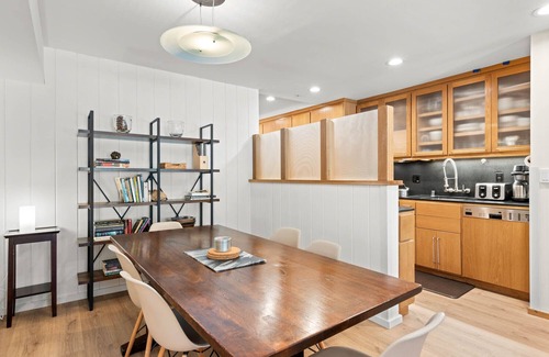 Olympic Valley Condominio | 333 | Premium Loft for 4 - A/C, Oven & Fridge