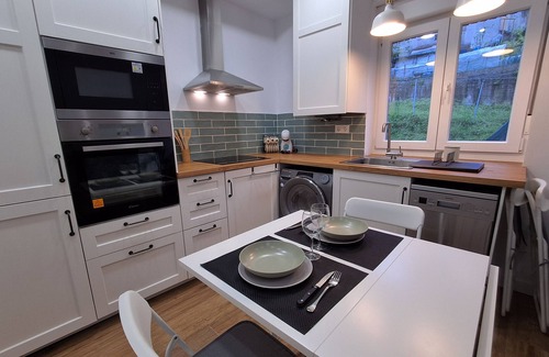 Langreo Apartamento | 33A03 Apto para 4 pax en Langreo