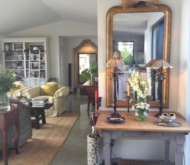 Mount Pleasant Cama Y Desayuno | 340 Degrees Alps & Sea Eco Living