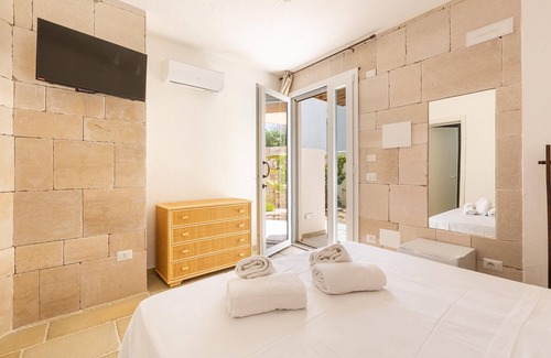 Torre Lapillo Casa | 3426 Elena Nina Relais - Suite Matrimoniale