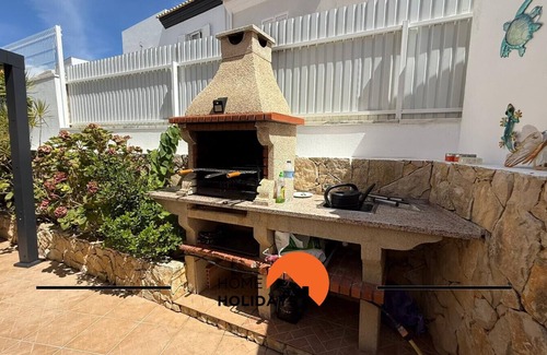 Correeira Villa | #343 Villa with Pool & Jacuzzi by Home Holidays