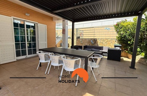 Correeira Villa | #343 Villa with Pool & Jacuzzi by Home Holidays