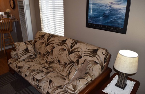 Downtown Cabina | 345 Hinds: 2 dormitorios, 1 BA Cabaña / Bungalow en Pismo Beach, capacidad para 6