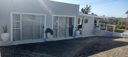 Gonubie Casa | 35 On Pearce