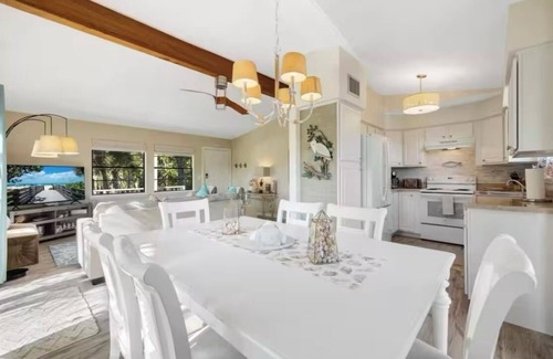 The Dunes Casa | 35 Palms Cottage-Relax & unwind in this centrally located 3 bedroom/2 bath home