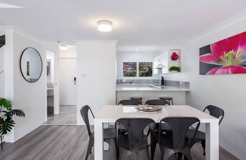 Salamander Bay Casa | Pacific Blue Townhouse, 351/265 Sandy Point Road