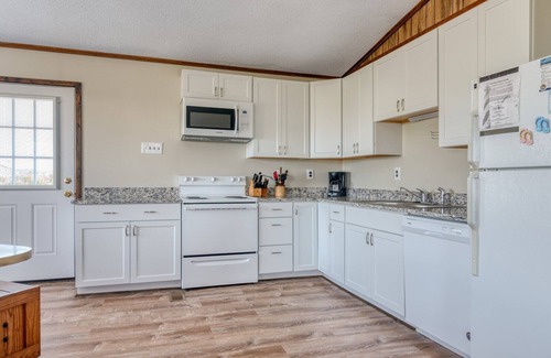 South Nags Head Casa | 352 - ¡Casa de alquiler en South Nags Head con amplias habitaciones y un corto paseo a la playa!